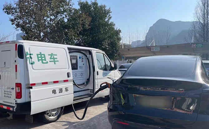建华区汽车搭电